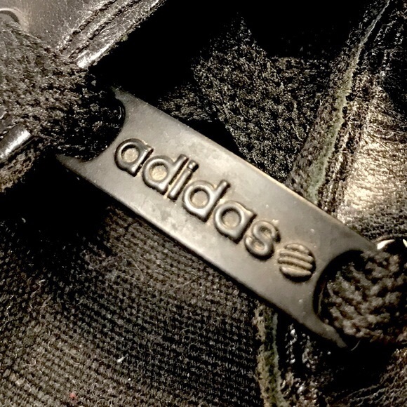Beckham x Adidas canvas shoe - Picture 2 of 6